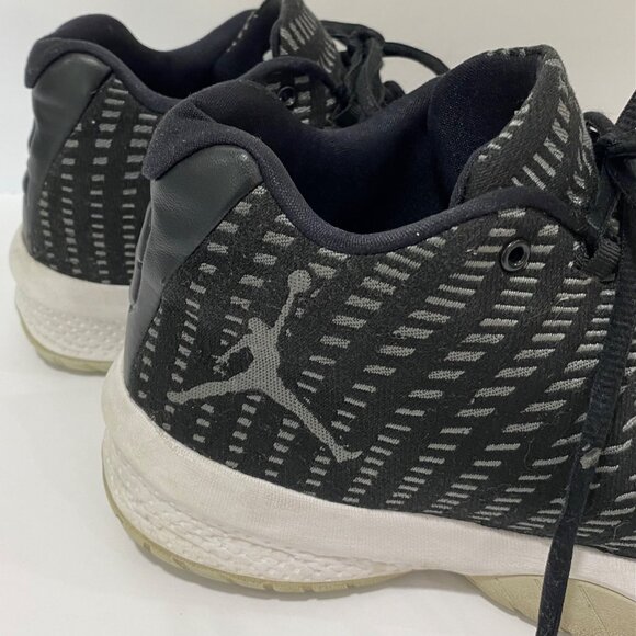 Nike Air Jordan Basketball Shoes Black/White Size 10 Mens Sneakers With 23 Logo - Picture 2 of 9